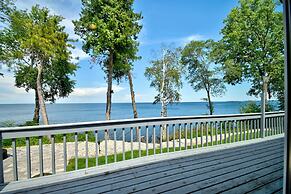Lovely Bayfront Vacation Rental w/ Spacious Deck!