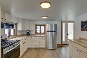 Lovely Bayfront Vacation Rental w/ Spacious Deck!