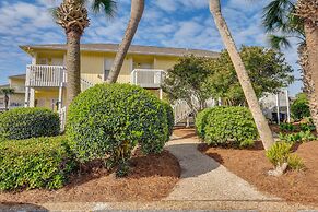 Canalfront Condo w/ Pool - Walk to Destin Beach!