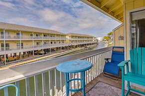 Canalfront Condo w/ Pool - Walk to Destin Beach!