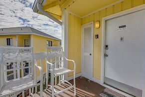 Canalfront Condo w/ Pool - Walk to Destin Beach!