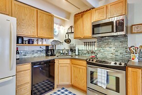 Mtn & Reservoir Views: Cozy Dillon Condo!