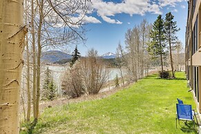 Mtn & Reservoir Views: Cozy Dillon Condo!