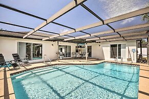 Lavish Holiday Home w/ Lanai & Heated Outdoor Pool