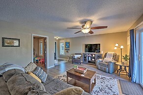 Bella Vista Home w/ Deck + Trails: On Golf Course!