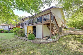 Bella Vista Home w/ Deck + Trails: On Golf Course!