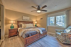 Bella Vista Home w/ Deck + Trails: On Golf Course!