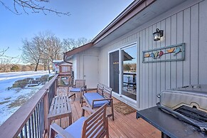 Bella Vista Home w/ Deck + Trails: On Golf Course!