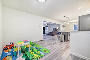 3 Mi to Kalahari: Pocono Summit Home w/ Game Room!