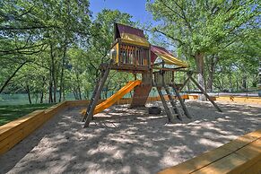 Branson Vacation Rental w/ Resort Amenities