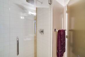 Rooftop Deck & Mtn Views: Luxe Denver Home