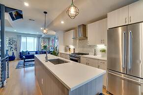 Rooftop Deck & Mtn Views: Luxe Denver Home