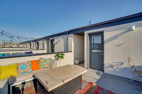 Rooftop Deck & Mtn Views: Luxe Denver Home