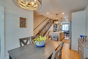 Rooftop Deck & Mtn Views: Luxe Denver Home