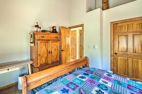 Peaceful Jefferson Cabin w/ Deck - Pets Welcome!