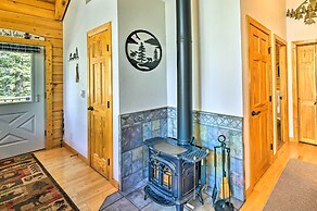 Peaceful Jefferson Cabin w/ Deck - Pets Welcome!