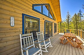 Peaceful Jefferson Cabin w/ Deck - Pets Welcome!