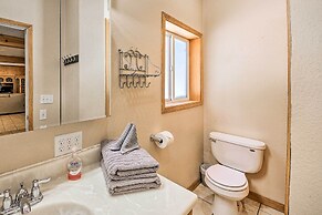 Family-friendly Sagle Vacation Rental w/ Deck