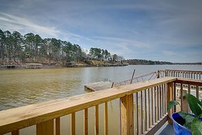 Lakefront Hot Springs Condo w/ Balcony & View!