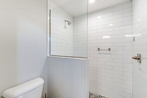 Newly Built Home 8 Mi to Fisherman's Village