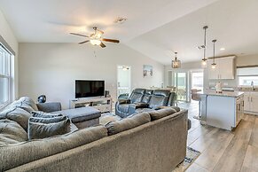 Newly Built Home 8 Mi to Fisherman's Village