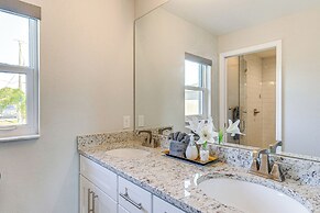 Newly Built Home 8 Mi to Fisherman's Village