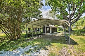 Cozy Cottage: Yard + Deck, Walk to Downtown!
