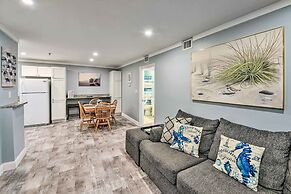 Walk to Ocean: Condo w/ Community Perks on HHI