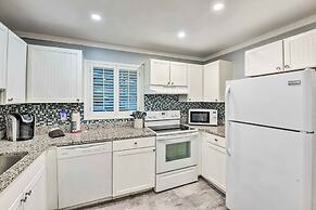 Walk to Ocean: Condo w/ Community Perks on HHI