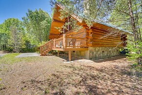 Idyllic Gatlinburg Cabin w/ Hot Tub & Balcony!