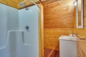 Idyllic Gatlinburg Cabin w/ Hot Tub & Balcony!