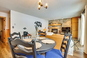 Charming Vail Condo w/ Patio & Mountain Views