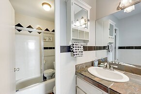 Rorys Roost Hot Springs Condo on Lake Hamilton!