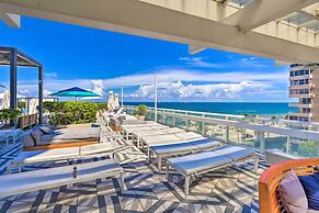 Stunning Fort Lauderdale Resort Condo w/ Pool