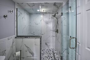 Oceanfront Ormond Beach Condo - Steps to Shore!