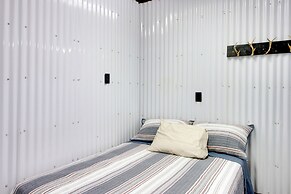 Quaint Ironton Getaway w/ Fire Pit, Gas Grill!