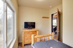 Quaint Ironton Getaway w/ Fire Pit, Gas Grill!