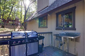 Spacious Groveland Cabin w/ Wraparound Deck!