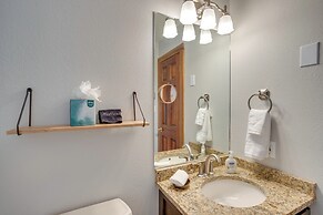 Telluride Condo: Walk to Lift, Bear Creek, & More!