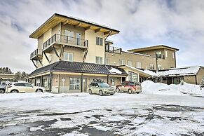 Winter Park Condo w/ Shuttle to Slopes!