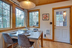 Leavenworth Cabin w/ Private Hot Tub!