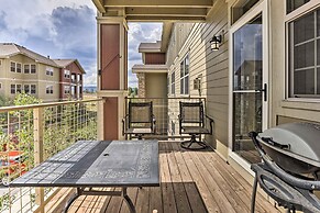 Balcony & Grill: Mtn-view Retreat in Granby!