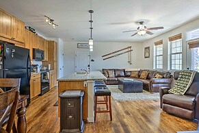 Balcony & Grill: Mtn-view Retreat in Granby!