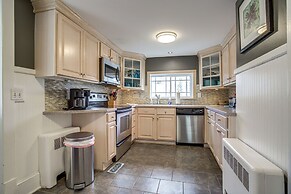 Near Beach & Boardwalk: Ocean City Home w/ Porch