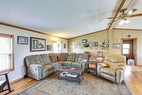 Hermosa Home w/ Deck: 2 Mi to Custer State Park!