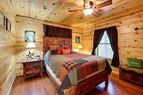 Pet-friendly Broken Bow Cabin w/ Fire Pit!