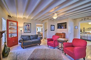 Grand Fredericksburg Retreat - Walk to Main St!