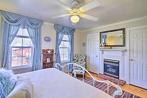 Grand Fredericksburg Retreat - Walk to Main St!