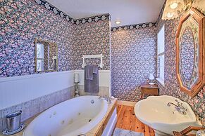 Grand Fredericksburg Retreat - Walk to Main St!