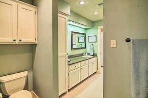 Grand Fredericksburg Retreat - Walk to Main St!